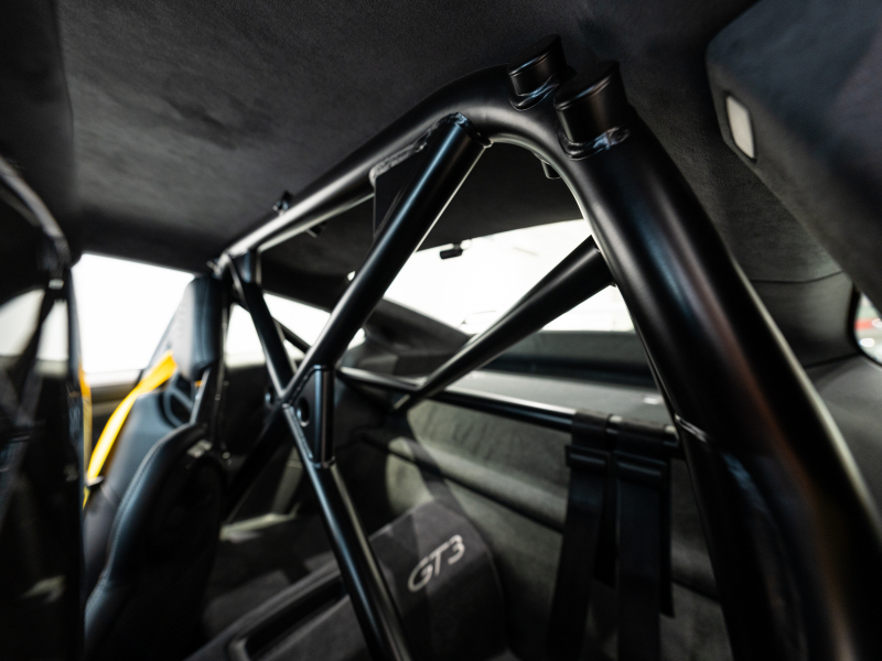 ポルシェ 911(Type991.2) GT3 ｸﾗﾌﾞｽﾎﾟｰﾂ&ｽﾎﾟｰﾂｸﾛﾉPKG　正規D車 ﾌﾛﾝﾄﾘﾌﾄ ﾚｻﾞｰｲﾝﾃﾘｱ ﾌﾙﾊﾞｹｯﾄｼｰﾄ 純正PCMﾅﾋﾞ ﾘﾊﾞｰｼﾝｸﾞｶﾒﾗ CarPlay ｷｬﾗﾗﾎﾜｲﾄ　2年保証