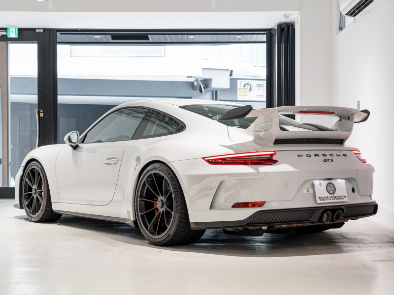 ポルシェ 911(Type991.2) GT3 ｸﾗﾌﾞｽﾎﾟｰﾂ&ｽﾎﾟｰﾂｸﾛﾉPKG　正規D車 ﾌﾛﾝﾄﾘﾌﾄ ﾚｻﾞｰｲﾝﾃﾘｱ ﾌﾙﾊﾞｹｯﾄｼｰﾄ 純正PCMﾅﾋﾞ ﾘﾊﾞｰｼﾝｸﾞｶﾒﾗ CarPlay ｷｬﾗﾗﾎﾜｲﾄ　2年保証