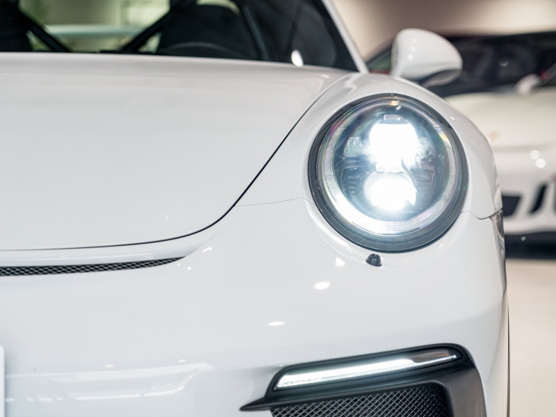 ポルシェ 911(Type991.2) GT3 ｸﾗﾌﾞｽﾎﾟｰﾂ&ｽﾎﾟｰﾂｸﾛﾉPKG　正規D車 ﾌﾛﾝﾄﾘﾌﾄ ﾚｻﾞｰｲﾝﾃﾘｱ ﾌﾙﾊﾞｹｯﾄｼｰﾄ 純正PCMﾅﾋﾞ ﾘﾊﾞｰｼﾝｸﾞｶﾒﾗ CarPlay ｷｬﾗﾗﾎﾜｲﾄ　2年保証