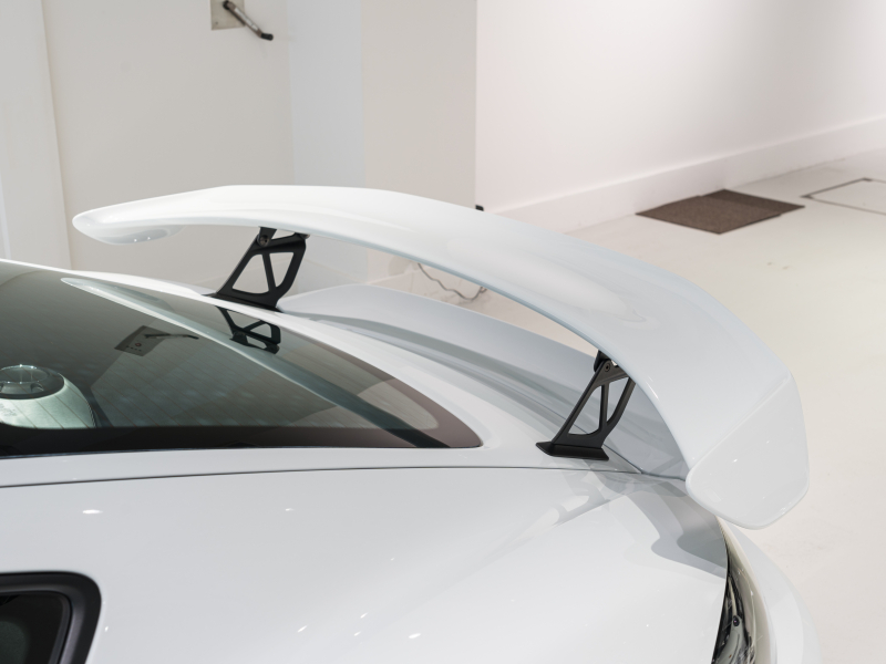 ポルシェ 718 ケイマン GT4 6MT クロノPKG 正規D車 1オーナー 右H レザーインテリアPKG PCMナビ Bカメラ CarPlay キセノンヘッドライト スポーツEX OPカラー 2年保証