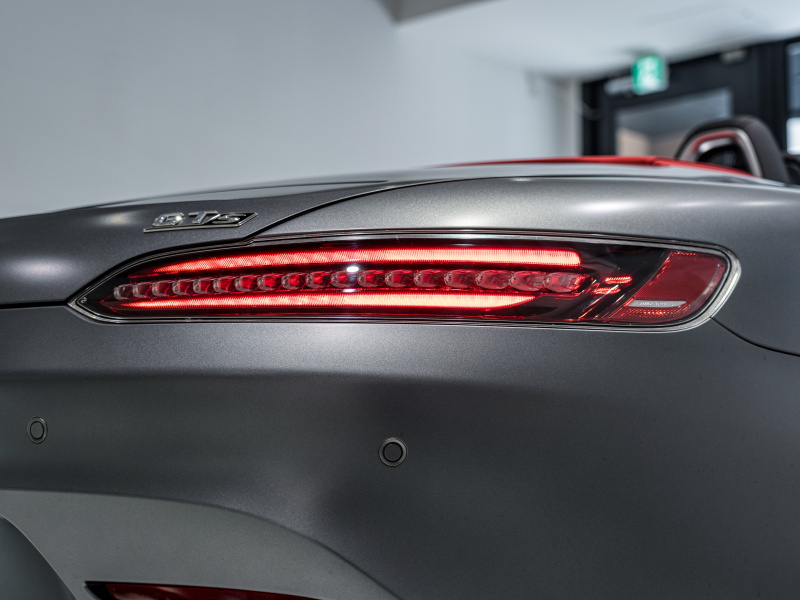 AMG GTS ロードスター 正規D車 後期 OPカラー AMGダイナミックプラス&パフォーマンスシートPKG シートヒーター&ベンチレーター 純正ナビTV バックカメラ Burmesterハイエンド リアアクスル 19&20インチAW 2年保証