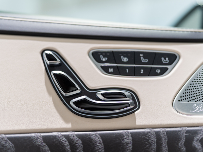 AMG Sクラス S63 4MATIC+ long AMGダイナミック&ショーファー&レーダーPKG 後期モデル 左H MEコネ ポーセレン革 パノラマSR ナビTV フルセグ CarPlay HUD ベンチレーター リアエンタ 社外マフラー 2年保証付