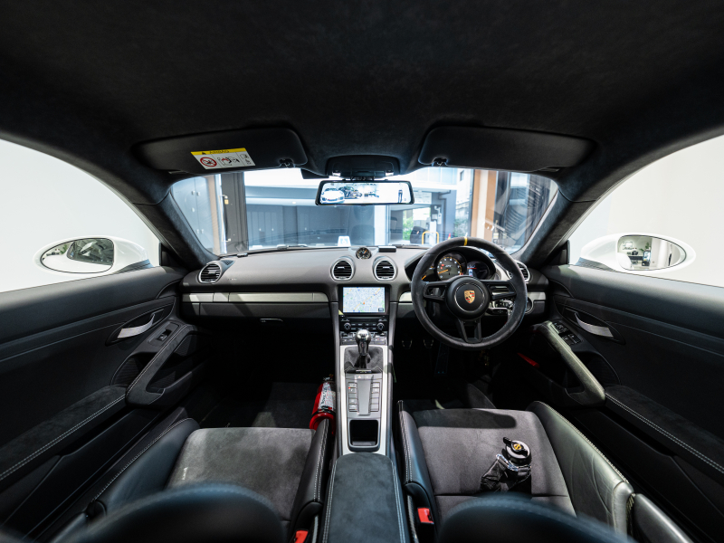 ポルシェ 718 ケイマン GT4 6MT ｸﾗﾌﾞｽﾎﾟｰﾂ&ｸﾛﾉPKG　正規D車 1ｵｰﾅｰ 右H ﾌﾙﾊﾞｹｯﾄｼｰﾄ PCMﾅﾋﾞ Bｶﾒﾗ CarPlay ｷｾﾉﾝﾍｯﾄﾞﾗｲﾄ ｽﾎﾟｰﾂEX 純正20AW