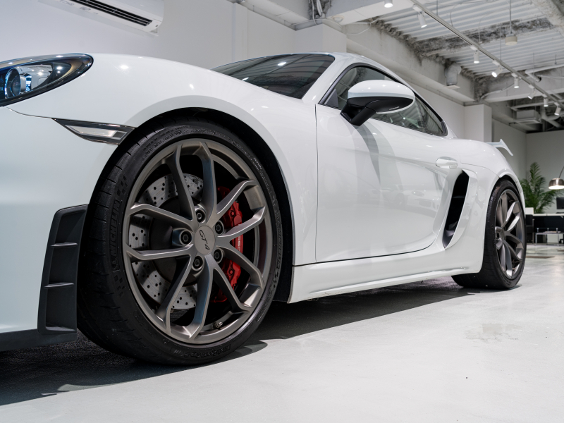 ポルシェ 718 ケイマン GT4 6MT ｸﾗﾌﾞｽﾎﾟｰﾂ&ｸﾛﾉPKG　正規D車 1ｵｰﾅｰ 右H ﾌﾙﾊﾞｹｯﾄｼｰﾄ PCMﾅﾋﾞ Bｶﾒﾗ CarPlay ｷｾﾉﾝﾍｯﾄﾞﾗｲﾄ ｽﾎﾟｰﾂEX 純正20AW