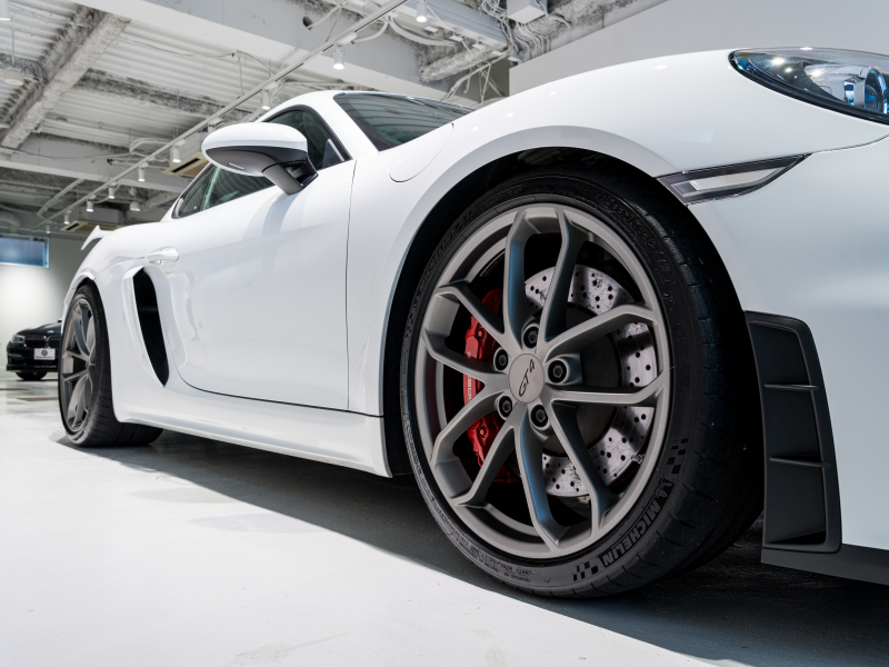 ポルシェ 718 ケイマン GT4 6MT ｸﾗﾌﾞｽﾎﾟｰﾂ&ｸﾛﾉPKG　正規D車 1ｵｰﾅｰ 右H ﾌﾙﾊﾞｹｯﾄｼｰﾄ PCMﾅﾋﾞ Bｶﾒﾗ CarPlay ｷｾﾉﾝﾍｯﾄﾞﾗｲﾄ ｽﾎﾟｰﾂEX 純正20AW