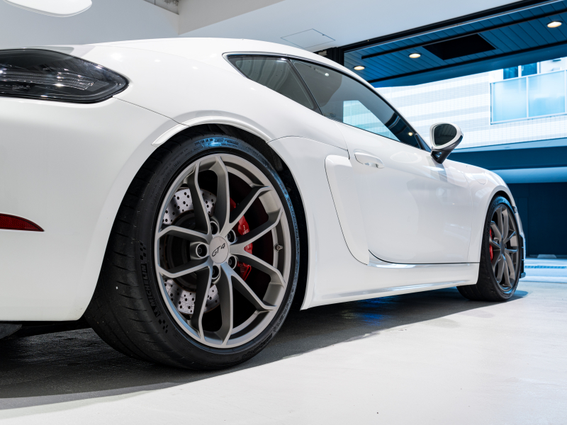 ポルシェ 718 ケイマン GT4 6MT ｸﾗﾌﾞｽﾎﾟｰﾂ&ｸﾛﾉPKG　正規D車 1ｵｰﾅｰ 右H ﾌﾙﾊﾞｹｯﾄｼｰﾄ PCMﾅﾋﾞ Bｶﾒﾗ CarPlay ｷｾﾉﾝﾍｯﾄﾞﾗｲﾄ ｽﾎﾟｰﾂEX 純正20AW