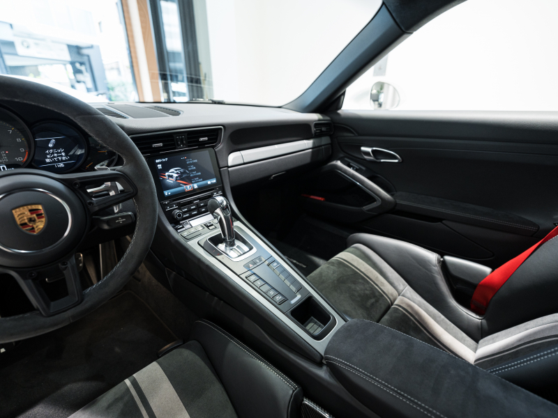 ポルシェ 911(Type991.2) GT3 ｸﾗﾌﾞｽﾎﾟｰﾂPKG　正規D車 ﾌﾙﾊﾞｹｯﾄｼｰﾄ 純正PCMﾅﾋﾞ ﾘﾊﾞｰｼﾝｸﾞｶﾒﾗ CarPlay PowerCraftﾌﾙｴｷ BBS専用20AW
