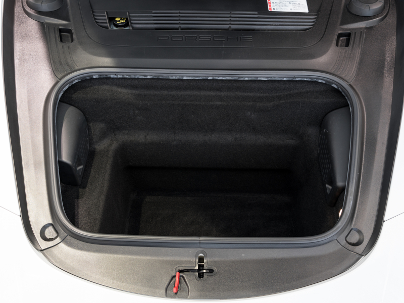 ポルシェ 911(Type991.2) ﾀｰﾎﾞS ｽﾎﾟｰﾂｸﾛﾉPKG　正規D車 ﾚｻﾞｰｲﾝﾃﾘｱ 赤革 PCMﾅﾋﾞ ﾘﾊﾞｰｼﾝｸﾞｶﾒﾗ ﾊﾟｰｸｱｼｽﾄ Carplay PCCB BOSEｻｳﾝﾄﾞ OPｶﾗｰ 　2年保証付