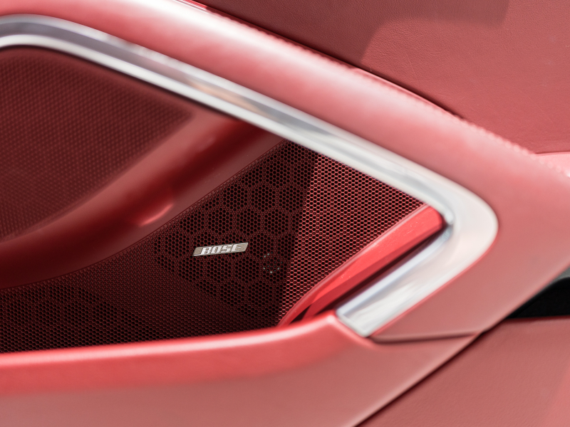 ポルシェ 911(Type991.2) ﾀｰﾎﾞS ｽﾎﾟｰﾂｸﾛﾉPKG　正規D車 ﾚｻﾞｰｲﾝﾃﾘｱ 赤革 PCMﾅﾋﾞ ﾘﾊﾞｰｼﾝｸﾞｶﾒﾗ ﾊﾟｰｸｱｼｽﾄ Carplay PCCB BOSEｻｳﾝﾄﾞ OPｶﾗｰ 　2年保証付