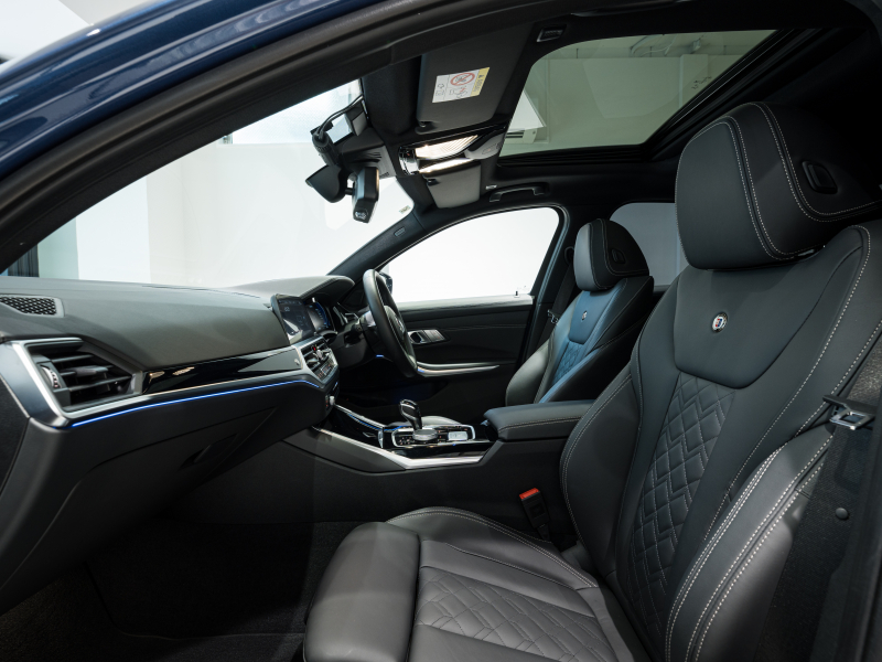 アルピナ D3 S Limousine Allrad　正規D車 1ｵｰﾅｰ OPｶﾗｰ ｱﾙﾋﾟﾅｾｰﾌﾃｨPKG ﾌﾙﾚｻﾞｰﾒﾘﾉ 黒革 ｻﾝﾙｰﾌ 純正iDriveﾅﾋﾞ ﾌﾙｾｸﾞTV CarPlay BMWﾚｰｻﾞｰﾗｲﾄ ｸﾗｼｯｸ20AW　2年保証