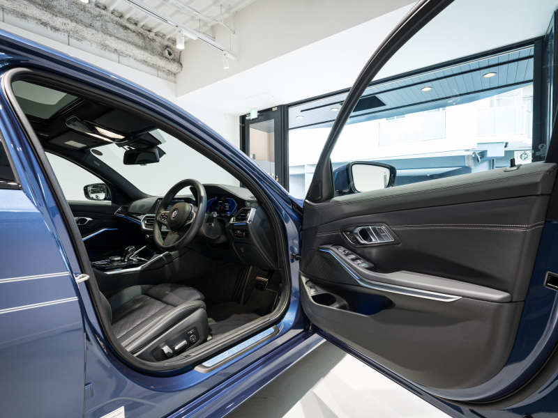 アルピナ D3 S Limousine Allrad　正規D車 1ｵｰﾅｰ OPｶﾗｰ ｱﾙﾋﾟﾅｾｰﾌﾃｨPKG ﾌﾙﾚｻﾞｰﾒﾘﾉ 黒革 ｻﾝﾙｰﾌ 純正iDriveﾅﾋﾞ ﾌﾙｾｸﾞTV CarPlay BMWﾚｰｻﾞｰﾗｲﾄ ｸﾗｼｯｸ20AW　2年保証