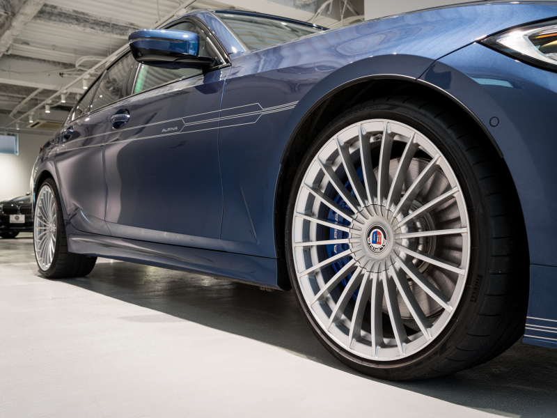 アルピナ D3 S Limousine Allrad　正規D車 1ｵｰﾅｰ OPｶﾗｰ ｱﾙﾋﾟﾅｾｰﾌﾃｨPKG ﾌﾙﾚｻﾞｰﾒﾘﾉ 黒革 ｻﾝﾙｰﾌ 純正iDriveﾅﾋﾞ ﾌﾙｾｸﾞTV CarPlay BMWﾚｰｻﾞｰﾗｲﾄ ｸﾗｼｯｸ20AW　2年保証