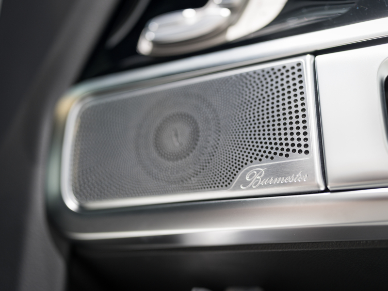 メルセデスベンツ Gクラス G400d AMGﾗｲﾝ ﾗｸﾞｼﾞｭｱﾘｰPKG　正規D車 ﾅｲﾄPKG仕様 右H Meｺﾈｸﾄ 黒革 ｻﾝﾙｰﾌ 純正ﾅﾋﾞTV Burmester 電動ｻｲﾄﾞｽﾃｯﾌﾟ ﾌﾞﾗｯｸﾍﾟｲﾝﾄ20AW　2年保証