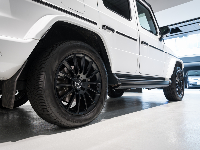 メルセデスベンツ Gクラス G400d AMGﾗｲﾝ ﾗｸﾞｼﾞｭｱﾘｰPKG　正規D車 ﾅｲﾄPKG仕様 右H Meｺﾈｸﾄ 黒革 ｻﾝﾙｰﾌ 純正ﾅﾋﾞTV Burmester 電動ｻｲﾄﾞｽﾃｯﾌﾟ ﾌﾞﾗｯｸﾍﾟｲﾝﾄ20AW　2年保証