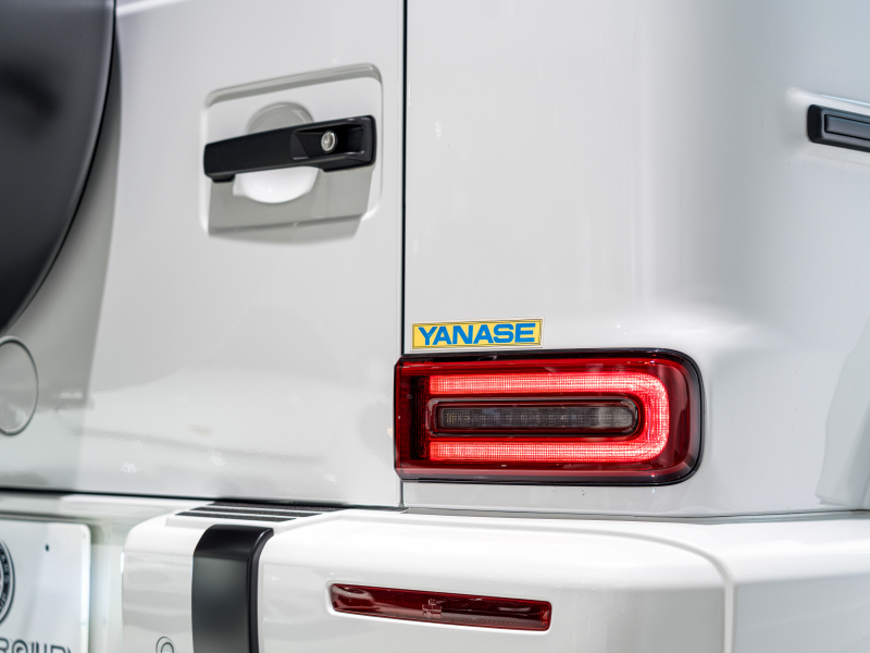 メルセデスベンツ Gクラス G400d AMGﾗｲﾝ ﾗｸﾞｼﾞｭｱﾘｰPKG　正規D車 ﾅｲﾄPKG仕様 右H Meｺﾈｸﾄ 黒革 ｻﾝﾙｰﾌ 純正ﾅﾋﾞTV Burmester 電動ｻｲﾄﾞｽﾃｯﾌﾟ ﾌﾞﾗｯｸﾍﾟｲﾝﾄ20AW　2年保証