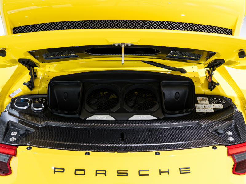 ポルシェ 911(Type991.2) GT3 クラブスポーツ&スポーツクロノPKG 正規D車 Fリフター PCCB フルバケットシート 純正PCMナビ リバーシングカメラ CarPlay LEDヘッドライト 20AW 2年保証