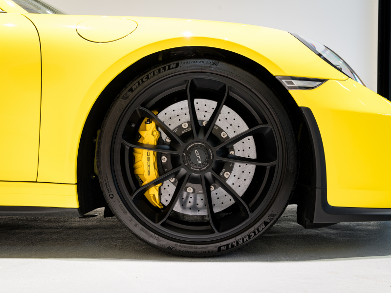 ポルシェ 911(Type991.2) GT3 クラブスポーツ&スポーツクロノPKG 正規D車 Fリフター PCCB フルバケットシート 純正PCMナビ リバーシングカメラ CarPlay LEDヘッドライト 20AW 2年保証