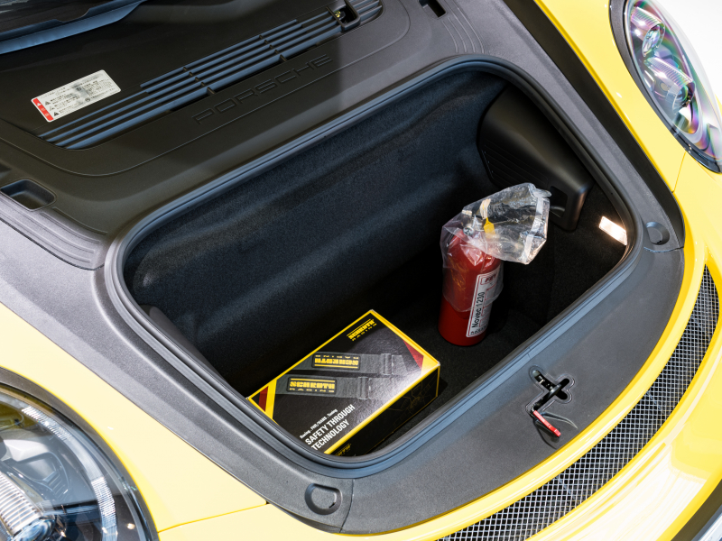 ポルシェ 911(Type991.2) GT3 クラブスポーツ&スポーツクロノPKG 正規D車 Fリフター PCCB フルバケットシート 純正PCMナビ リバーシングカメラ CarPlay LEDヘッドライト 20AW 2年保証