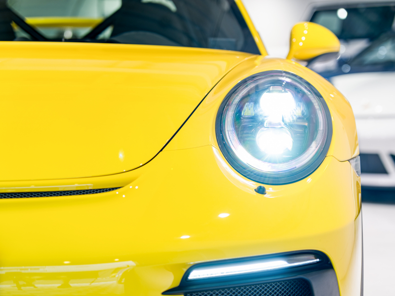 ポルシェ 911(Type991.2) GT3 クラブスポーツ&スポーツクロノPKG 正規D車 Fリフター PCCB フルバケットシート 純正PCMナビ リバーシングカメラ CarPlay LEDヘッドライト 20AW 2年保証