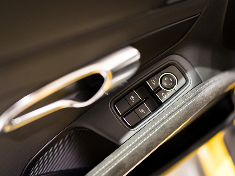 ポルシェ 911(Type991.2) GT3 クラブスポーツ&スポーツクロノPKG 正規D車 Fリフター PCCB フルバケットシート 純正PCMナビ リバーシングカメラ CarPlay LEDヘッドライト 20AW 2年保証