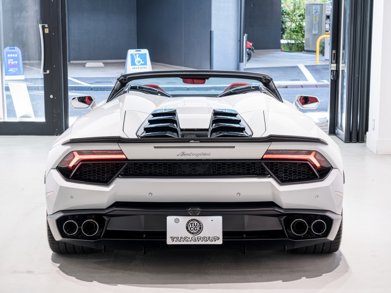 ランボルギーニ ウラカン Spyder LP580-2　正規D車 Bianco Icarus ﾌﾛﾝﾄﾘﾌﾀｰ ﾌﾙ電動ｼｰﾄ Q-citura 純正ﾅﾋﾞ ﾘｱｶﾒﾗ ﾏｸﾞﾈﾄﾚｵﾛｼﾞｶﾙｻｽ NOVITECｻｽ ｽﾎﾟｰﾂｴｷｿﾞｰｽﾄ 鍛造20AW