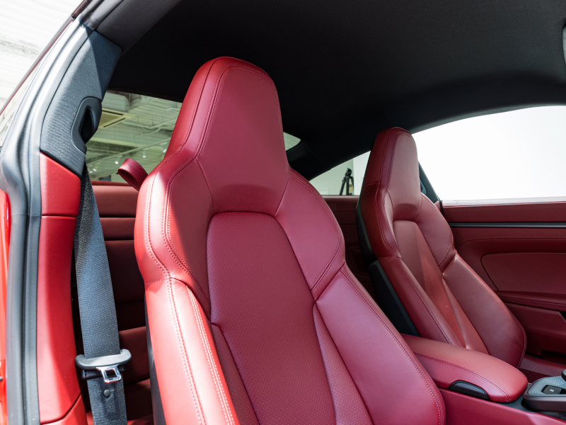 ポルシェ 911(Type992) ｶﾚﾗ4S ｽﾎﾟｰﾂｸﾛﾉPKG　正規D車 左H Fﾘﾌﾄ PDCC ｴﾝﾄﾘｰD ﾌﾙﾚｻﾞｰｲﾝﾃﾘｱ ﾎﾞﾙﾄﾞｰﾚｯﾄﾞ革 軽量ｶｰﾎﾞﾝﾙｰﾌ 純正PCMﾅﾋﾞ CarPlay ACC ｻﾗｳﾝﾄﾞｶﾒﾗ ｶﾚﾗS20/21AW　2年保証