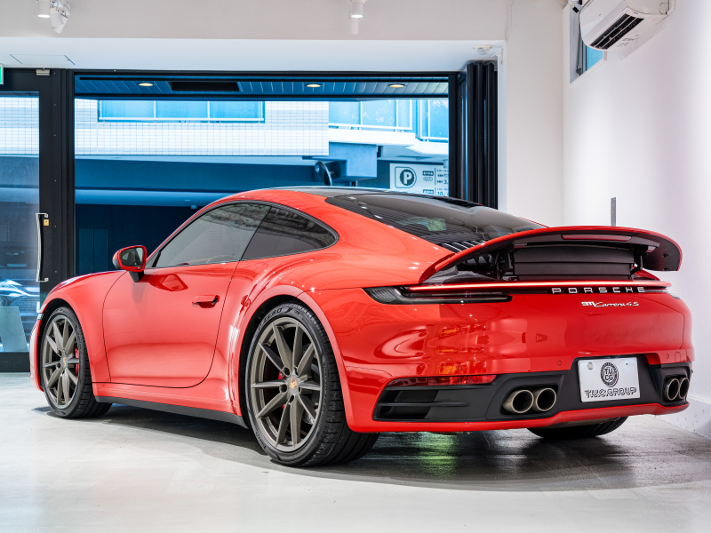 ポルシェ 911(Type992) ｶﾚﾗ4S ｽﾎﾟｰﾂｸﾛﾉPKG　正規D車 左H Fﾘﾌﾄ PDCC ｴﾝﾄﾘｰD ﾌﾙﾚｻﾞｰｲﾝﾃﾘｱ ﾎﾞﾙﾄﾞｰﾚｯﾄﾞ革 軽量ｶｰﾎﾞﾝﾙｰﾌ 純正PCMﾅﾋﾞ CarPlay ACC ｻﾗｳﾝﾄﾞｶﾒﾗ ｶﾚﾗS20/21AW　2年保証