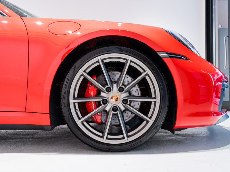 ポルシェ 911(Type992) ｶﾚﾗ4S ｽﾎﾟｰﾂｸﾛﾉPKG　正規D車 左H Fﾘﾌﾄ PDCC ｴﾝﾄﾘｰD ﾌﾙﾚｻﾞｰｲﾝﾃﾘｱ ﾎﾞﾙﾄﾞｰﾚｯﾄﾞ革 軽量ｶｰﾎﾞﾝﾙｰﾌ 純正PCMﾅﾋﾞ CarPlay ACC ｻﾗｳﾝﾄﾞｶﾒﾗ ｶﾚﾗS20/21AW　2年保証