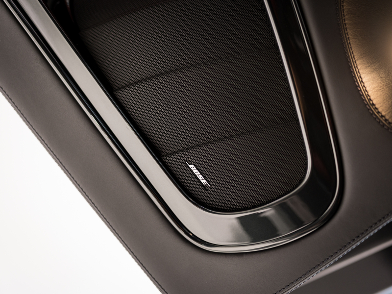 メルセデスベンツ SLRマクラーレン 正規ﾃﾞｨｰﾗｰ車 国内22台限定 ｼﾙﾊﾞｰｱﾛｰﾚｻﾞｰ ﾀｰﾋﾞﾝﾃﾞｻﾞｲﾝAW CFRPﾓﾉｺｯｸ C-BRAKE ｱﾀﾞﾌﾟﾃｨﾌﾞｽﾎﾟｲﾗｰ 社外ﾅﾋﾞ ﾊﾞｯｸｶﾒﾗ BOSEｻｳﾝﾄﾞ