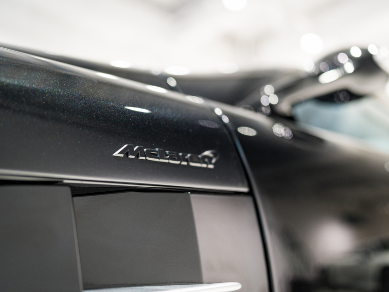 メルセデスベンツ SLRマクラーレン 正規ﾃﾞｨｰﾗｰ車 国内22台限定 ｼﾙﾊﾞｰｱﾛｰﾚｻﾞｰ ﾀｰﾋﾞﾝﾃﾞｻﾞｲﾝAW CFRPﾓﾉｺｯｸ C-BRAKE ｱﾀﾞﾌﾟﾃｨﾌﾞｽﾎﾟｲﾗｰ 社外ﾅﾋﾞ ﾊﾞｯｸｶﾒﾗ BOSEｻｳﾝﾄﾞ