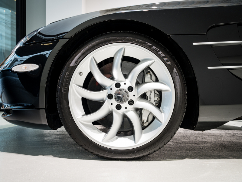 メルセデスベンツ SLRマクラーレン 正規ﾃﾞｨｰﾗｰ車 国内22台限定 ｼﾙﾊﾞｰｱﾛｰﾚｻﾞｰ ﾀｰﾋﾞﾝﾃﾞｻﾞｲﾝAW CFRPﾓﾉｺｯｸ C-BRAKE ｱﾀﾞﾌﾟﾃｨﾌﾞｽﾎﾟｲﾗｰ 社外ﾅﾋﾞ ﾊﾞｯｸｶﾒﾗ BOSEｻｳﾝﾄﾞ