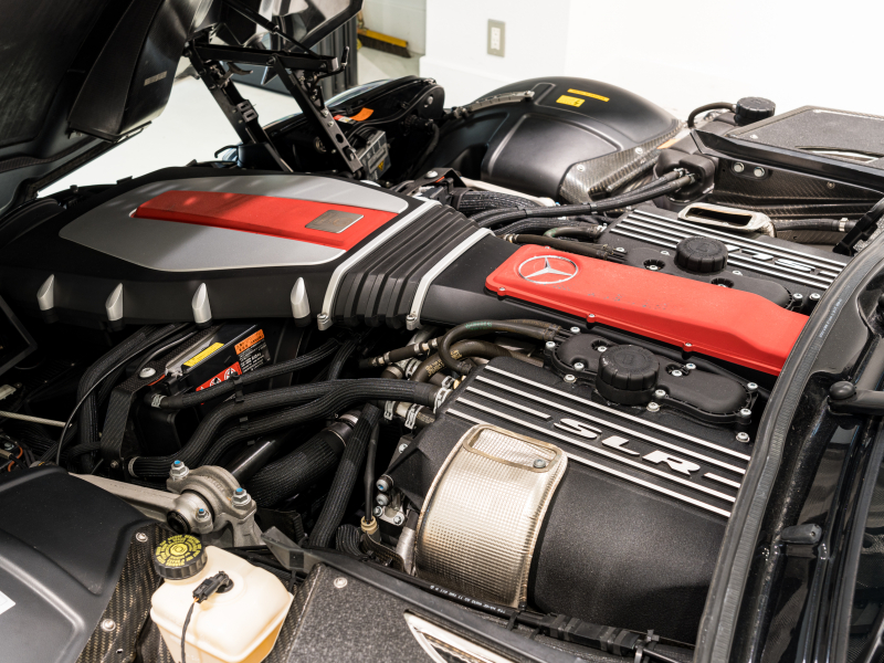 メルセデスベンツ SLRマクラーレン 正規ﾃﾞｨｰﾗｰ車 国内22台限定 ｼﾙﾊﾞｰｱﾛｰﾚｻﾞｰ ﾀｰﾋﾞﾝﾃﾞｻﾞｲﾝAW CFRPﾓﾉｺｯｸ C-BRAKE ｱﾀﾞﾌﾟﾃｨﾌﾞｽﾎﾟｲﾗｰ 社外ﾅﾋﾞ ﾊﾞｯｸｶﾒﾗ BOSEｻｳﾝﾄﾞ