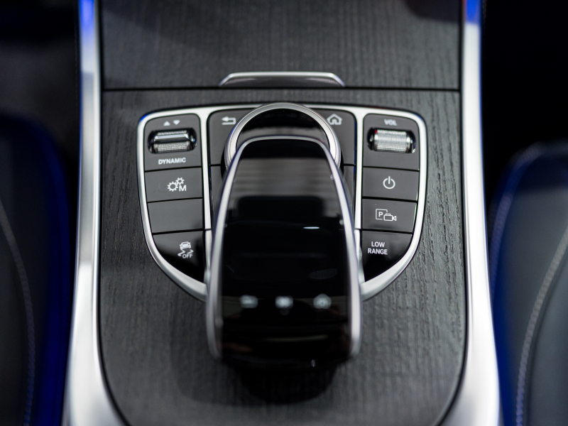 メルセデスベンツ Gクラス G400d STRONGER THAN TIME Edition　正規D車 国内40台限定 ﾗｸﾞｼﾞｭｱﾘｰPKG 黒革 SR ﾍﾞﾝﾁﾚｰﾀｰ 純正ﾅﾋﾞTV ﾌﾙｾｸﾞ CarPlay Burmester ﾅｲﾄPKGﾏｸﾞﾉ 20AW　2年保証