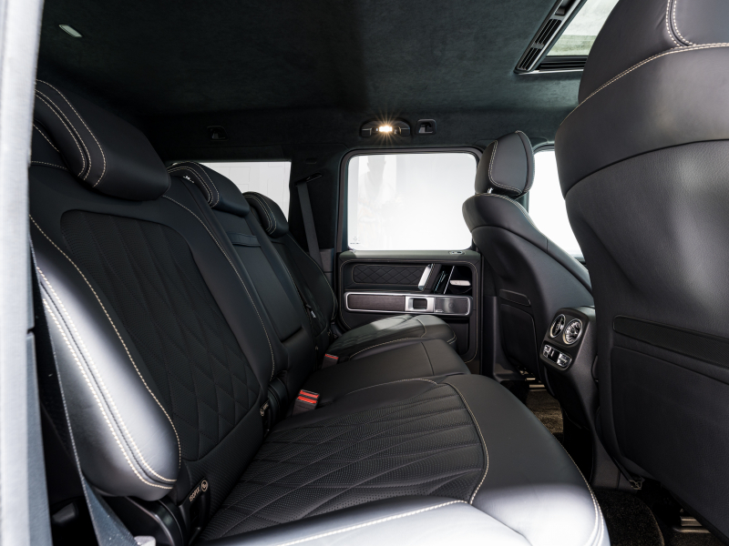 メルセデスベンツ Gクラス G400d STRONGER THAN TIME Edition　正規D車 国内40台限定 ﾗｸﾞｼﾞｭｱﾘｰPKG 黒革 SR ﾍﾞﾝﾁﾚｰﾀｰ 純正ﾅﾋﾞTV ﾌﾙｾｸﾞ CarPlay Burmester ﾅｲﾄPKGﾏｸﾞﾉ 20AW　2年保証