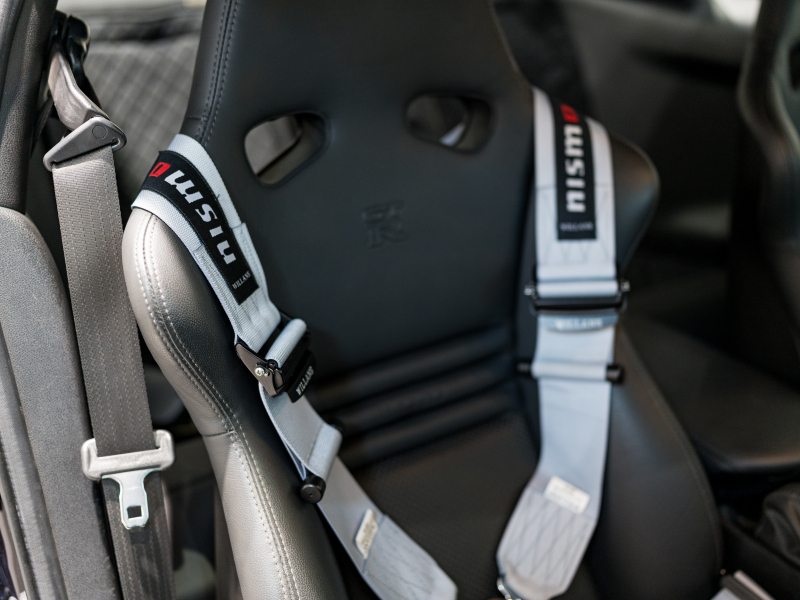 日産 GT-R Spec V　ｵﾘｼﾞﾅﾙｶｰﾎﾞﾝﾎﾞﾃﾞｨ 強化ｸﾗｯﾁ ﾊｲﾌﾛｰﾀｰﾋﾞﾝ SAURUSﾁｭｰﾝ800馬力 ﾄﾗｽﾄﾏﾌﾗｰ RECAROﾊﾞｹｯﾄｼｰﾄ 純正ﾅﾋﾞ BOSE 大口径ﾌﾞﾚｰｷﾃﾞｨｽｸ 各種ｶｽﾀﾑ多数