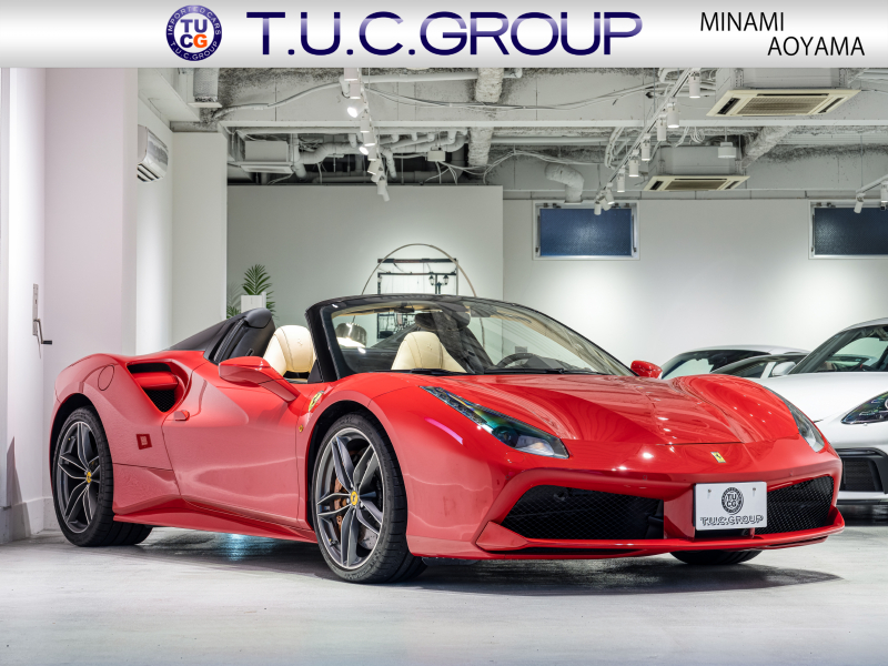 フェラーリ 488スパイダー F1 DCT 正規D車 RossoCorsa フロントサスペンションリフティング Cremaレザー フル電動シート シートヒーター カーボンLEDステア カーボンインテリア JBLサウンド 鍛造20AW