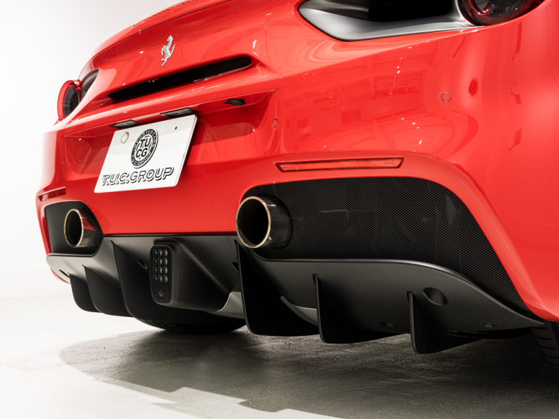 フェラーリ 488スパイダー F1 DCT 正規D車 RossoCorsa フロントサスペンションリフティング Cremaレザー フル電動シート シートヒーター カーボンLEDステア カーボンインテリア JBLサウンド 鍛造20AW