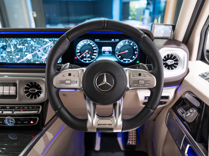 AMG Gクラス G63 AMGﾚｻﾞｰｴｸｽｸﾙｰｼﾌﾞPKG　正規D車 右H Meｺﾈｸﾄ ﾏｷｱｰﾄﾍﾞｰｼﾞｭ革 ｻﾝﾙｰﾌ 純正ﾅﾋﾞTV Burmester AMGﾊﾟﾌｫｰﾏﾝｽEX AMG22ｲﾝﾁAW 電動ｻｲﾄﾞｽﾃｯﾌﾟ ﾛｰﾀﾞｳﾝ　2年保証