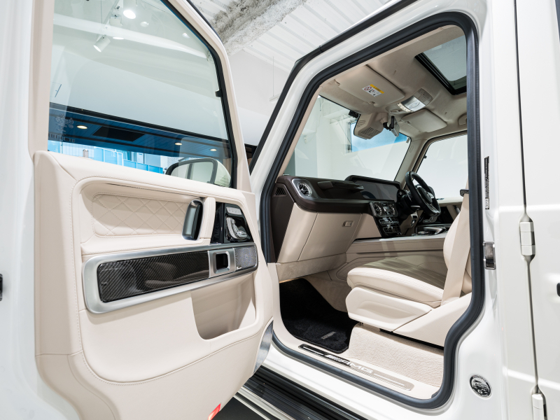 AMG Gクラス G63 AMGﾚｻﾞｰｴｸｽｸﾙｰｼﾌﾞPKG　正規D車 右H Meｺﾈｸﾄ ﾏｷｱｰﾄﾍﾞｰｼﾞｭ革 ｻﾝﾙｰﾌ 純正ﾅﾋﾞTV Burmester AMGﾊﾟﾌｫｰﾏﾝｽEX AMG22ｲﾝﾁAW 電動ｻｲﾄﾞｽﾃｯﾌﾟ ﾛｰﾀﾞｳﾝ　2年保証