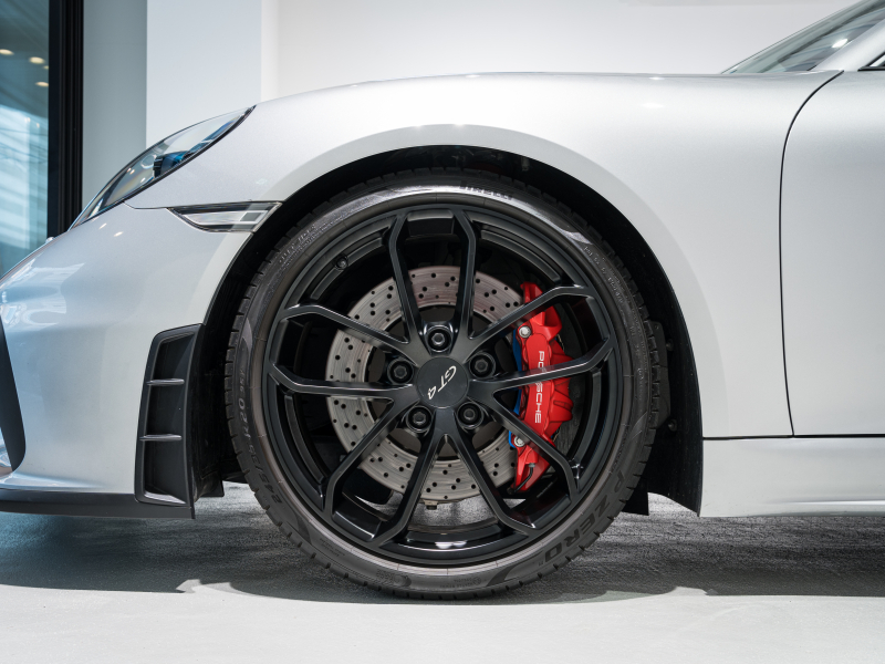 ポルシェ 718 ケイマン GT4 PDK ｽﾎﾟｰﾂｸﾛﾉPKG　正規D車 右H ﾌﾙﾚｻﾞｰｲﾝﾃﾘｱ 18wayｱﾀﾞﾌﾟﾃｨﾌﾞｽﾎﾟｰﾂｼｰﾄ PCMﾅﾋﾞ Bｶﾒﾗ CarPlay BOSE LEDﾍｯﾄﾞﾗｲﾄPDLS+ ｱｸﾗﾎﾟﾘﾝｸﾊﾟｲﾌﾟ 純正20AW