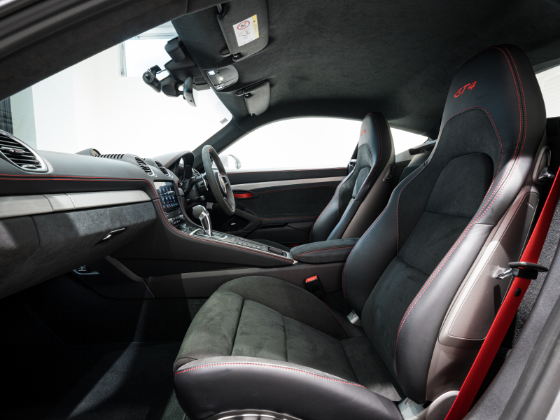 ポルシェ 718 ケイマン GT4 PDK ｽﾎﾟｰﾂｸﾛﾉPKG　正規D車 右H ﾌﾙﾚｻﾞｰｲﾝﾃﾘｱ 18wayｱﾀﾞﾌﾟﾃｨﾌﾞｽﾎﾟｰﾂｼｰﾄ PCMﾅﾋﾞ Bｶﾒﾗ CarPlay BOSE LEDﾍｯﾄﾞﾗｲﾄPDLS+ ｱｸﾗﾎﾟﾘﾝｸﾊﾟｲﾌﾟ 純正20AW