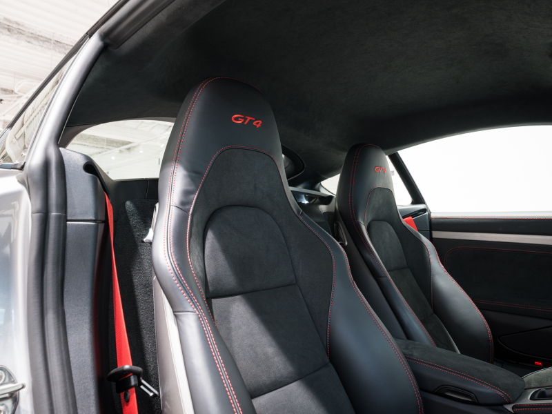 ポルシェ 718 ケイマン GT4 PDK ｽﾎﾟｰﾂｸﾛﾉPKG　正規D車 右H ﾌﾙﾚｻﾞｰｲﾝﾃﾘｱ 18wayｱﾀﾞﾌﾟﾃｨﾌﾞｽﾎﾟｰﾂｼｰﾄ PCMﾅﾋﾞ Bｶﾒﾗ CarPlay BOSE LEDﾍｯﾄﾞﾗｲﾄPDLS+ ｱｸﾗﾎﾟﾘﾝｸﾊﾟｲﾌﾟ 純正20AW