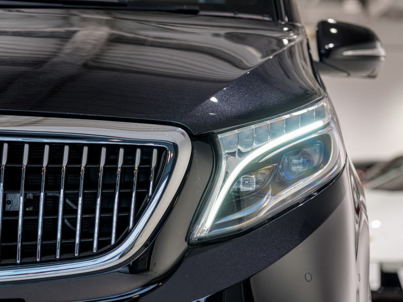 メルセデスベンツ Vクラス V220d ｽﾎﾟｰﾂ ﾛﾝｸﾞ ﾚｰﾀﾞｰP　ﾏｲﾊﾞｯﾊ仕様 ｴｸﾞｾｸﾃｨﾌﾞｼｰﾄ TVﾓﾆﾀｰ付ﾊﾟｰﾃｰｼｮﾝ ﾊﾟﾉﾗﾏSR 4人乗り