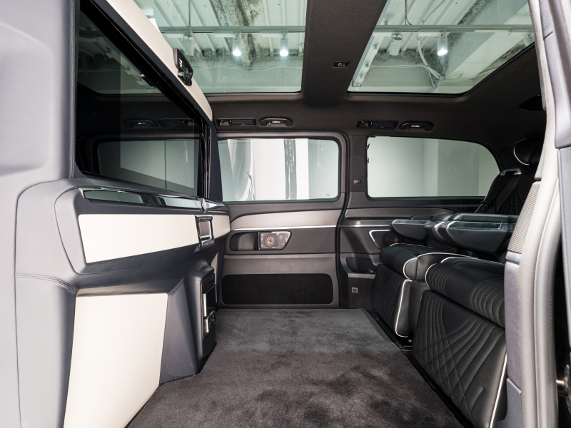 メルセデスベンツ Vクラス V220d ｽﾎﾟｰﾂ ﾛﾝｸﾞ ﾚｰﾀﾞｰP　ﾏｲﾊﾞｯﾊ仕様 ｴｸﾞｾｸﾃｨﾌﾞｼｰﾄ TVﾓﾆﾀｰ付ﾊﾟｰﾃｰｼｮﾝ ﾊﾟﾉﾗﾏSR 4人乗り