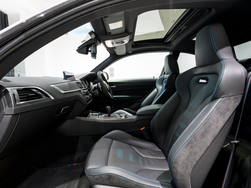 BMW Mシリーズ M2 Competition M DCT 正規D車 OPカラー コンフォートA PDC 黒革シート シートヒーター サンルーフ タッチパネルiDrive harman/kardon Mperformanceパーツ多数 アダプティブLED 2年保証