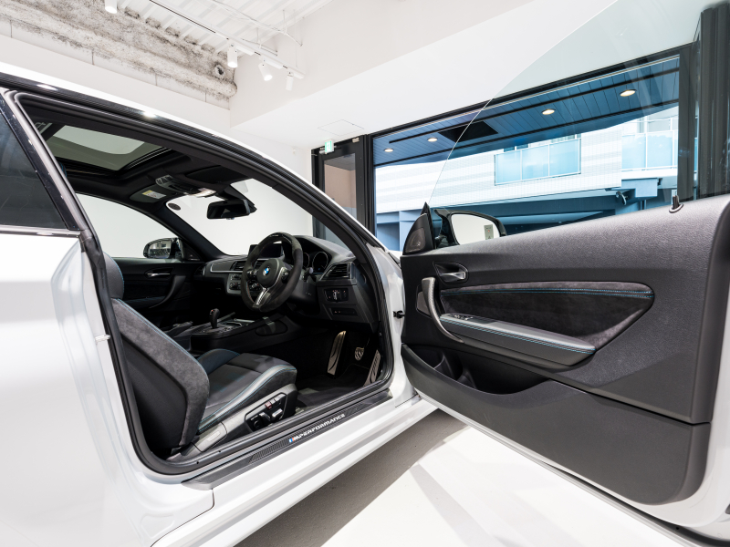 BMW Mシリーズ M2 Competition M DCT 正規D車 OPカラー コンフォートA PDC 黒革シート シートヒーター サンルーフ タッチパネルiDrive harman/kardon Mperformanceパーツ多数 アダプティブLED 2年保証