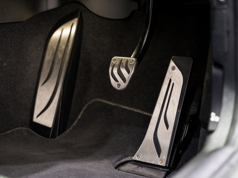 BMW Mシリーズ M2 Competition M DCT 正規D車 OPカラー コンフォートA PDC 黒革シート シートヒーター サンルーフ タッチパネルiDrive harman/kardon Mperformanceパーツ多数 アダプティブLED 2年保証