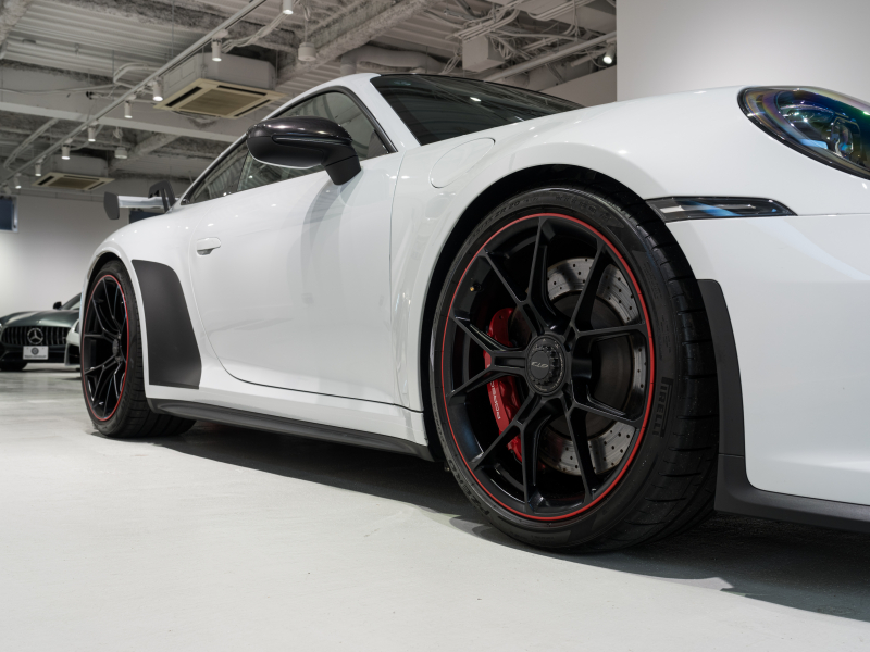 ポルシェ 911(Type992) GT3 PDK クラブスポーツPKG 正規D車 左H フロントリフト フルバケットシート カーボンルーフ PCMナビ CarPlay PDLSティンテッドLEDヘッドライト カーボンインテリアPKG 新車保証