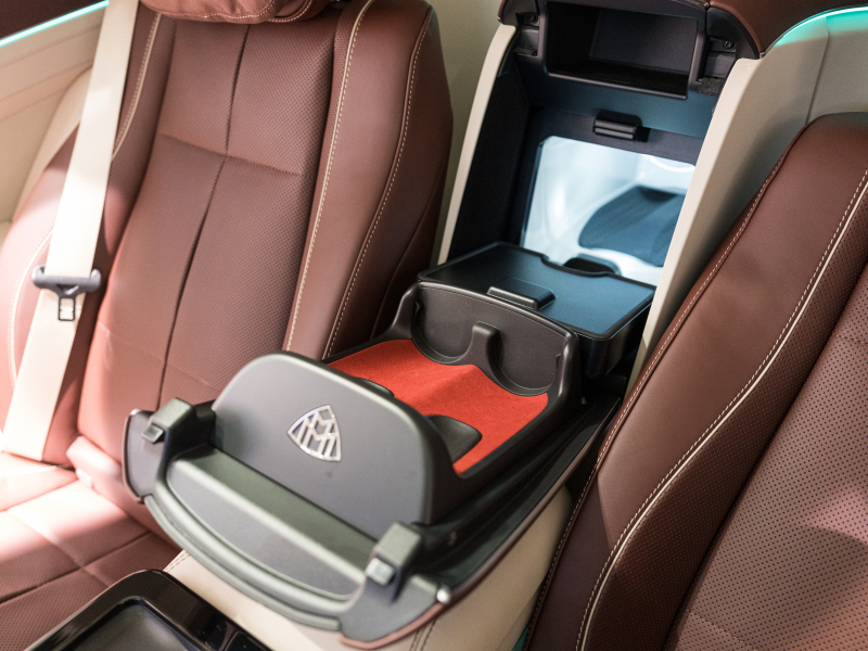 メルセデスマイバッハ GLS GLS600 4MATIC ﾌｧｰｽﾄｸﾗｽPKG　正規D車 4人乗り OPﾂｰﾄﾝｶﾗｰ ﾏﾎｶﾞﾆｰﾌﾞﾗｳﾝ&ﾏｷｱｰﾄﾍﾞｰｼﾞｭｲﾝﾃﾘｱ ﾊﾟﾉﾗﾏSR 純正MBUX 360ｶﾒﾗ Burmesterﾊｲｴﾝﾄﾞ ﾘｱｴﾝﾀｰﾃｲﾝﾒﾝﾄ　新車保証継承可