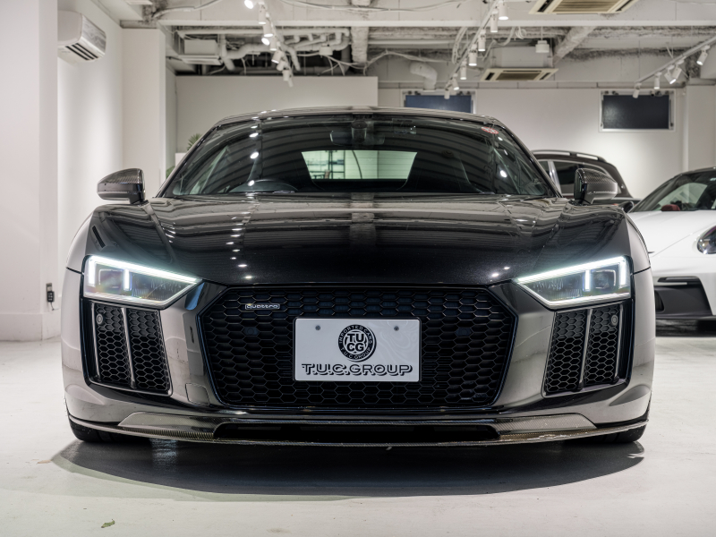 アウディ R8 R8 5.2 FSI V10 Plus Quattro　正規D車 ﾌｧｲﾝﾅｯﾊﾟﾚｻﾞｰﾊﾞｹｯﾄｼｰﾄ 純正MMIﾅﾋﾞ Bang&Olufsen ｶｰﾎﾞﾝｾﾗﾐｯｸﾌﾞﾚｰｷ ｶｰﾎﾞﾝｴｸｽﾃﾘｱ ﾚｰｻﾞｰLED OP20ｲﾝﾁAW EBM　2年保証